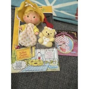 Strawberry Shortcake Butter Cookie Doll with Jelly Bear Pet Vintage 1982